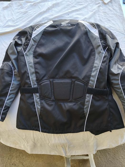 Мъжки и дамски мото екип