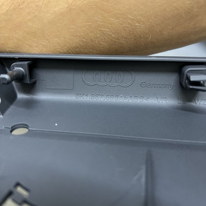 Пластик салона ауди а4 б8