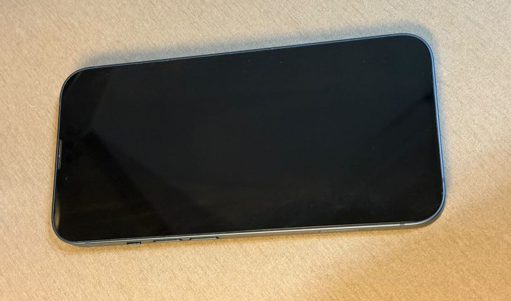 iPhone 13 128gb 98% battery