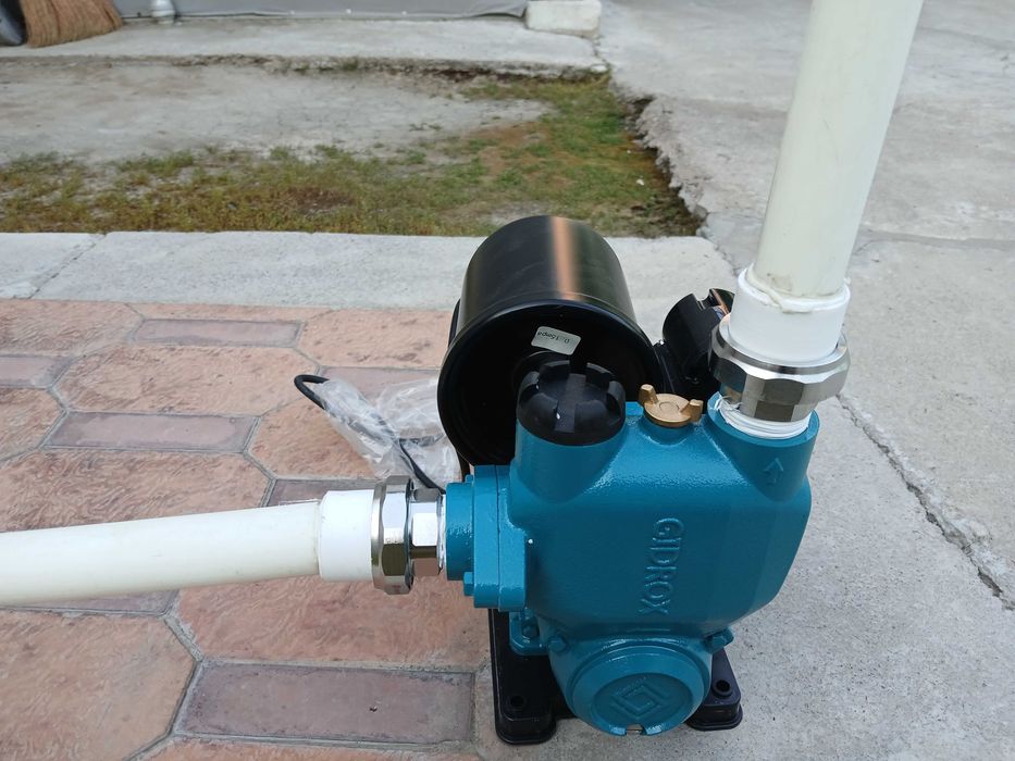 Продается насос водяной