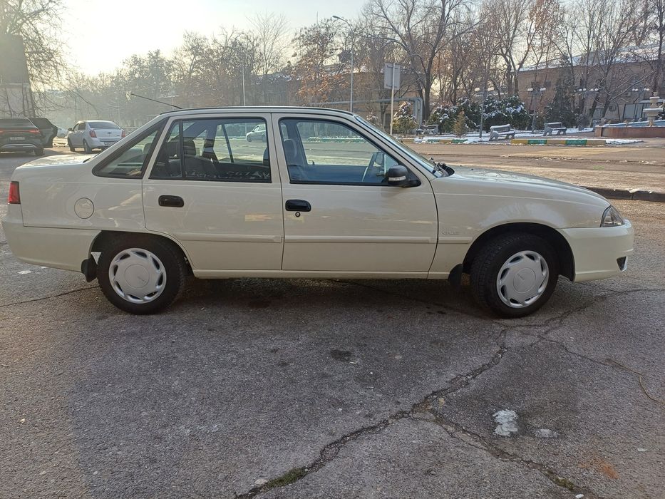 Нексия 2 2012 года