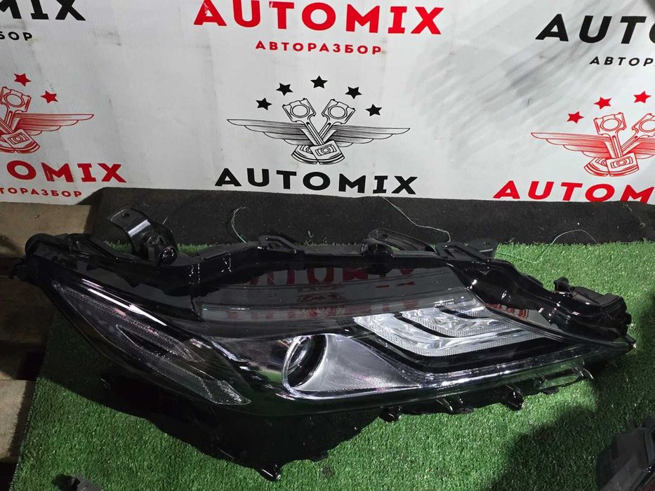 Передняя оптика Toyota Camry 75