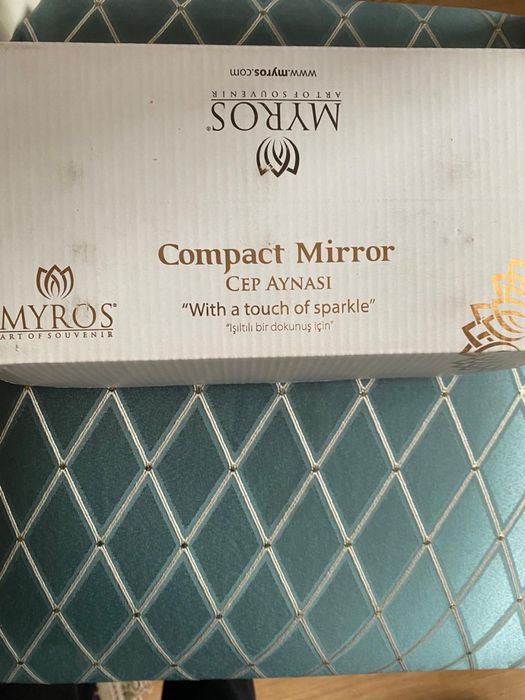 Карманное зеркало