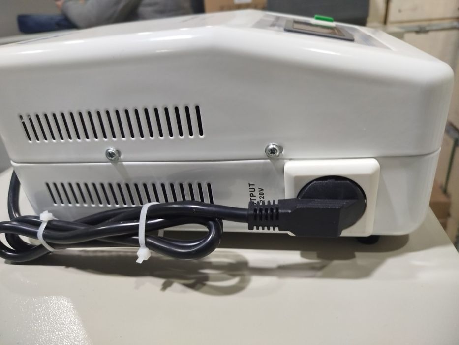 1 Kva стабилизатор stabilizator ANDELI laterlik optom narxlarda