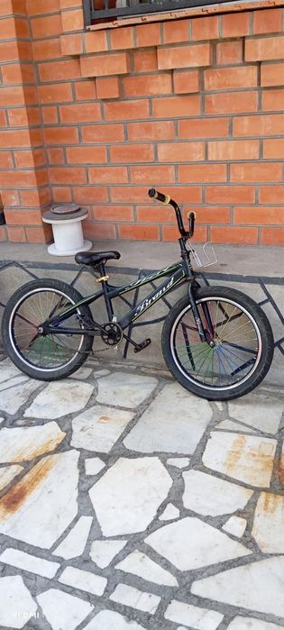 Велосипеды, скейтборд, самокат