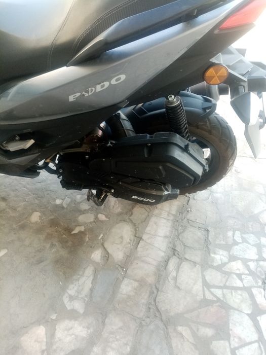 Скутер мотоцикл 150 кубов