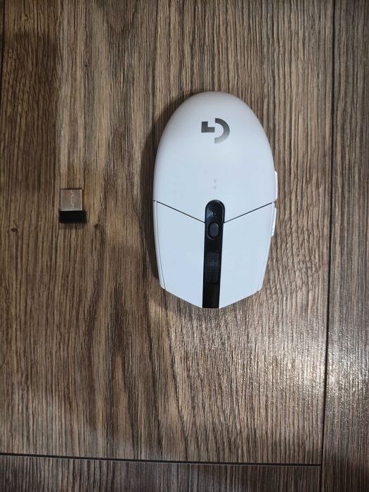 Logitech G304 Lightspeed Wireless Gaming Mouse