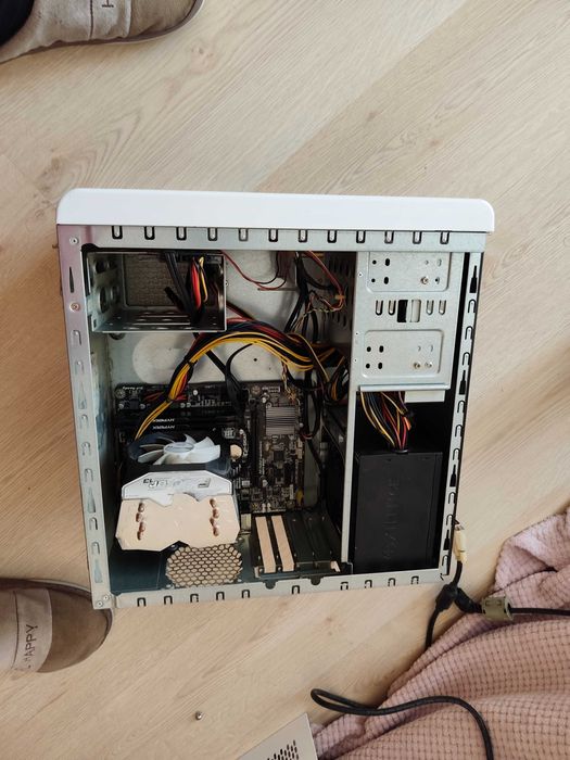 Компютър Fujitsu Siemens