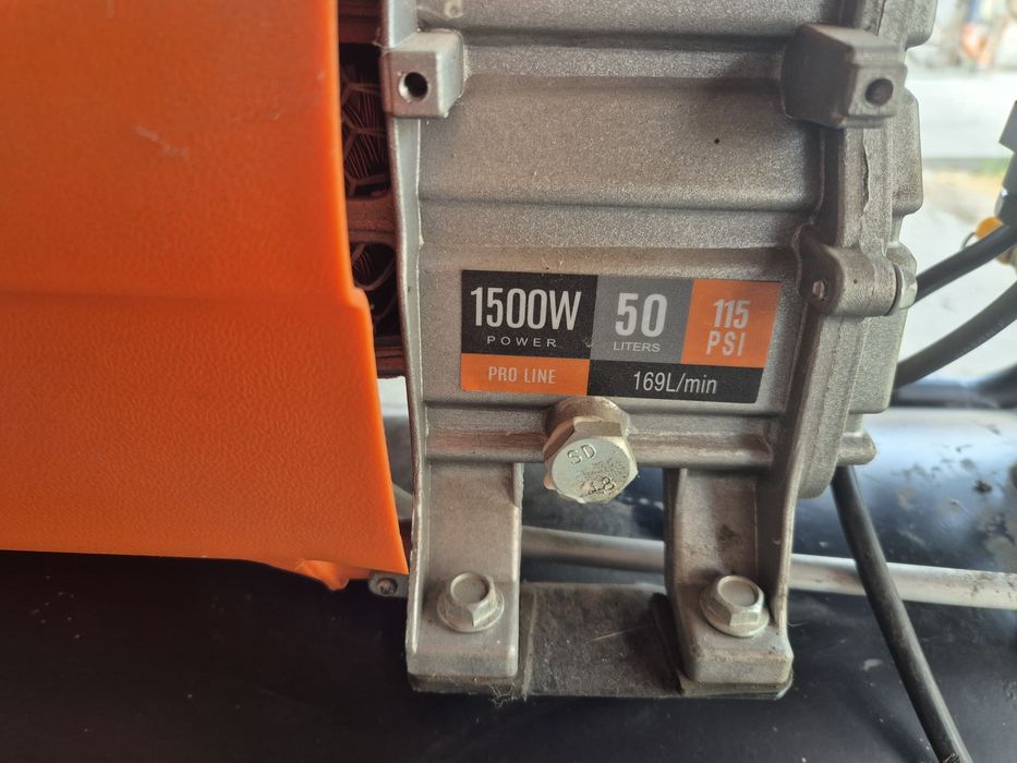 Компресор 40л немски