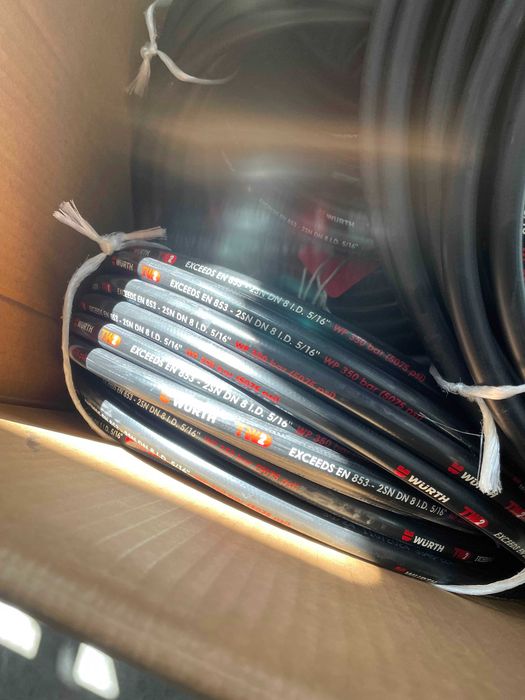 Furtun hidraulic 2SN fin DN8 Wurth Germany 350 bar 5/16" utilaje