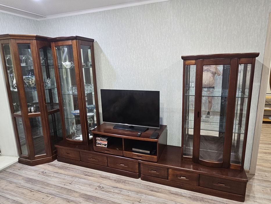 Продам мебель для гостиной, дерево