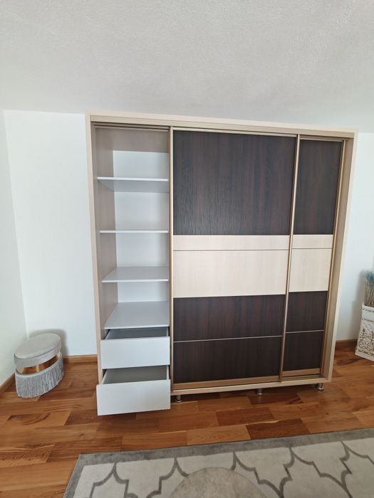 Dulap nou, cumpărat de la Oscamob!