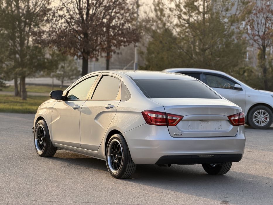 Lada Vesta luxe prestige