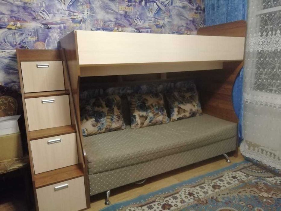 Двухъярусная кровать
