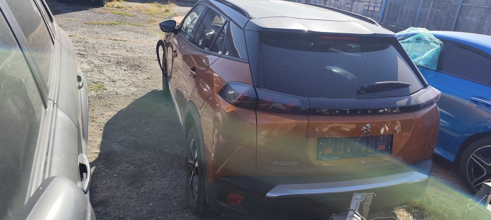Peugeot 2008 катастрофирал бракуван