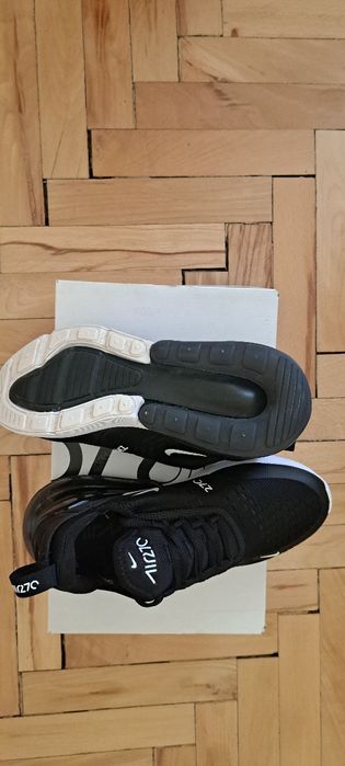 Дамски обувки AIR MAX 270