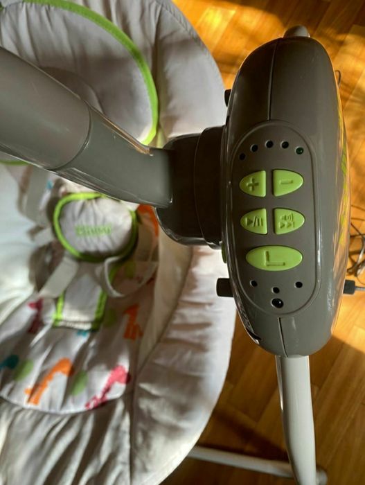 Качеля электрическая детская