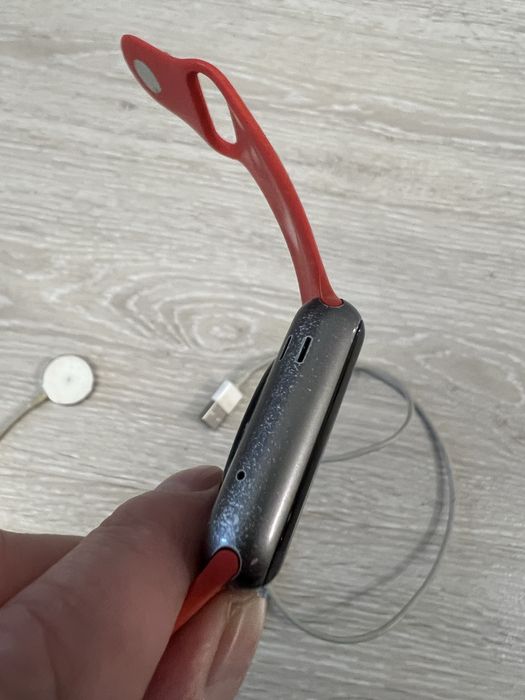 Продам часы apple watch 1