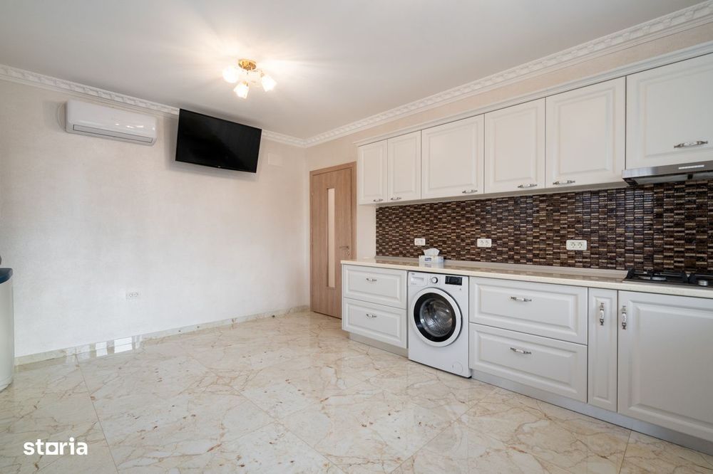 Casa premium de vanzare in Adunatii Copaceni – 326 mp utili, 492 mp