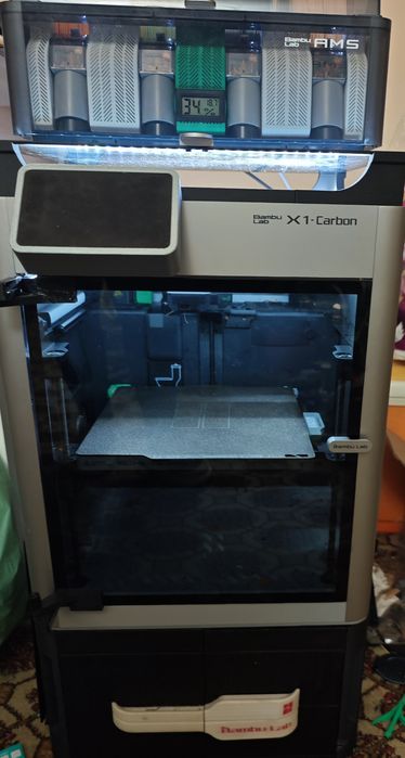 3д принтер bambulab X1C