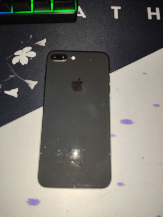 Iphone 8 plus продается