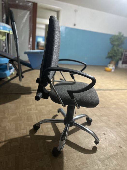 Продам офисное кресло