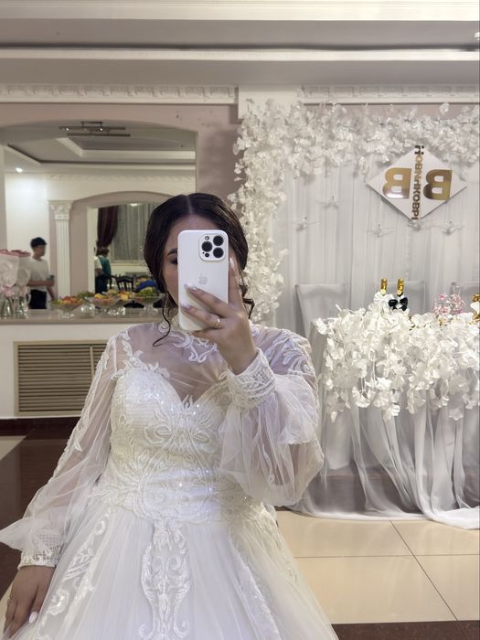 Свадебное платье