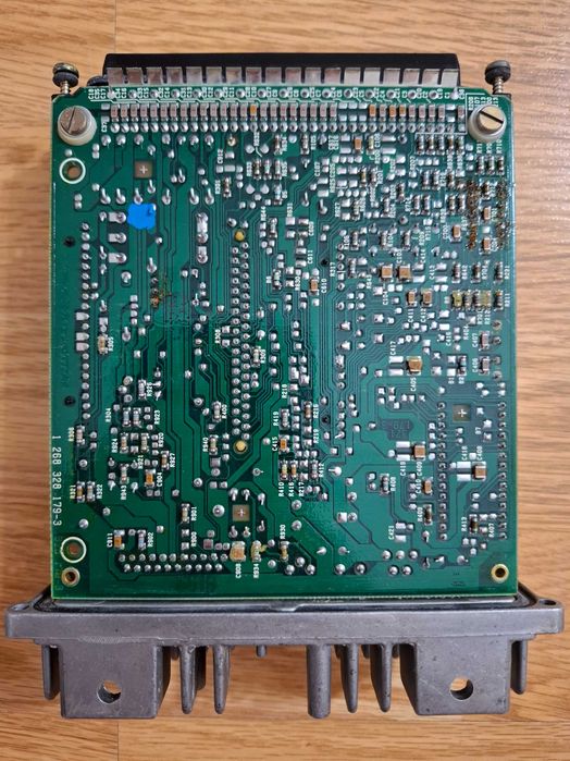 Placii electronice Componente electronice circuite integrate memorii