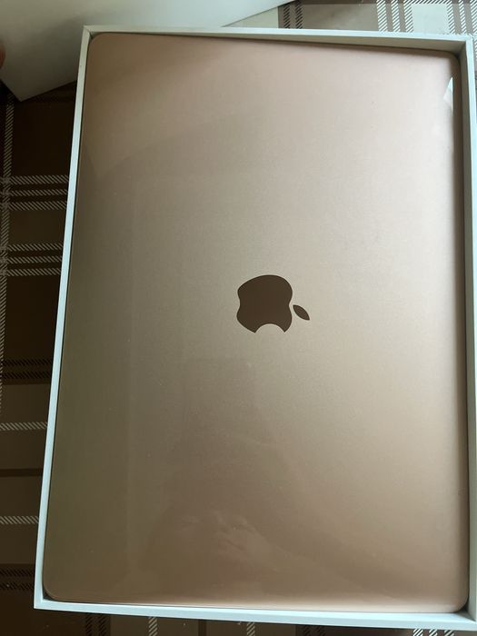 Ноутбук MacBook Air with Apple M1 chip