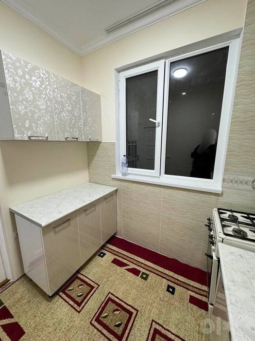 Дуслик метро дубовая 2 комнатная 2 этаж 4 этажный дом кирпичный 45м²