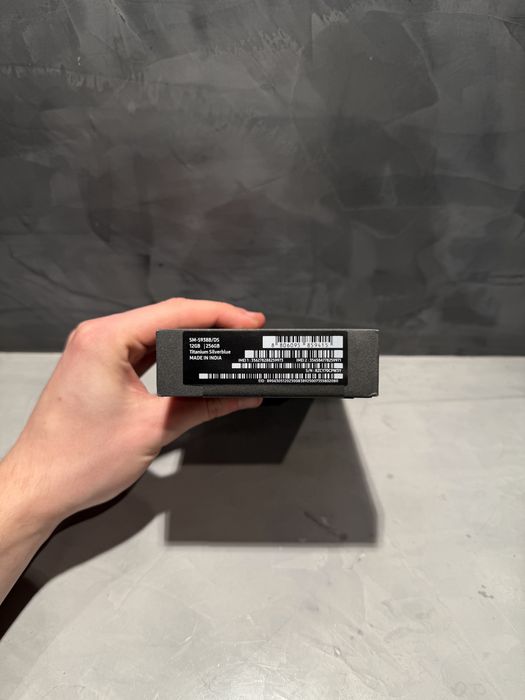 ЧИСТО НОВ! Samsung Galaxy S25 Ultra SilverBlue 256 GB