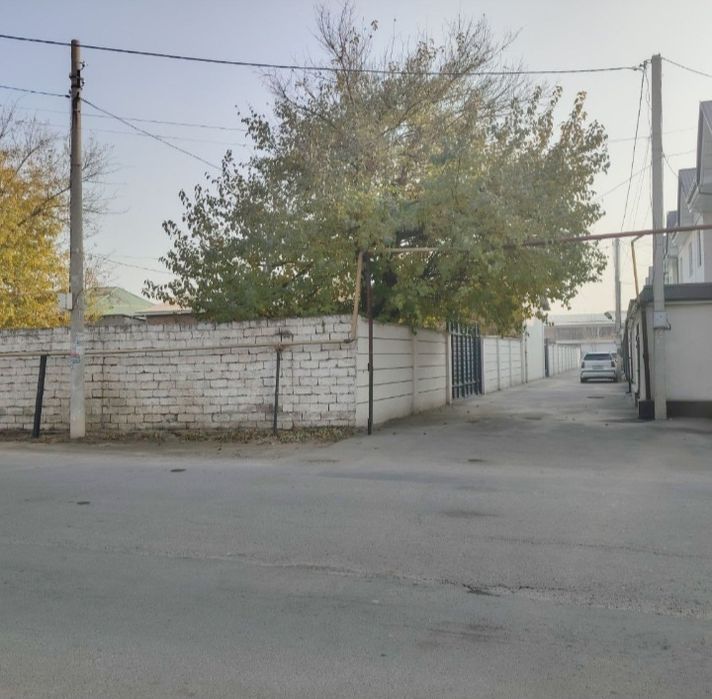 Sergilida Qatej arzon quruq er sotiladi fasad 79 m eniga 26 m 20 sotux