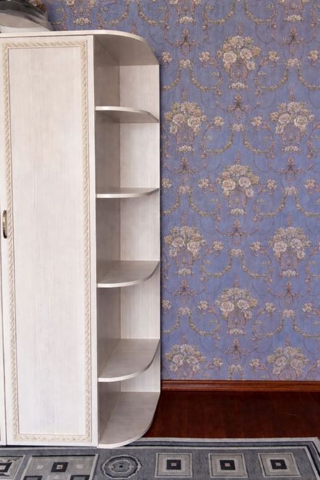 Срочно продам шкаф