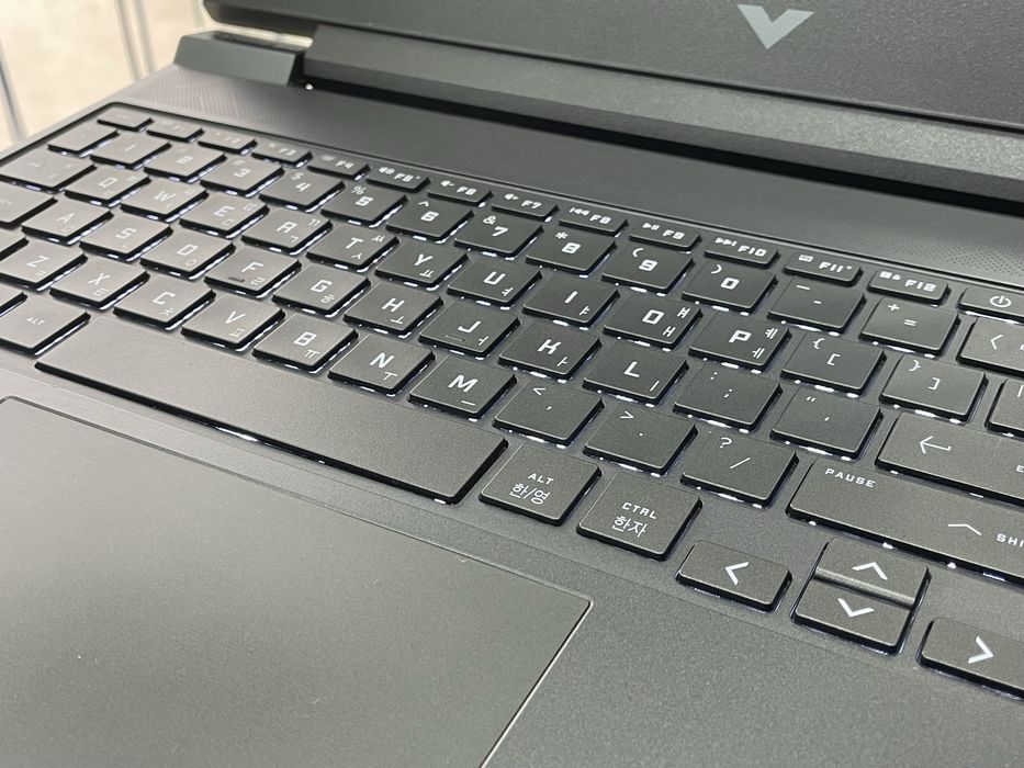 Ноутбук HP victus