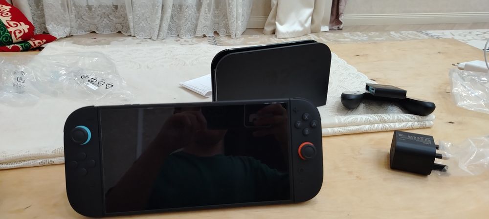 Продаю нинтендо свитч 2