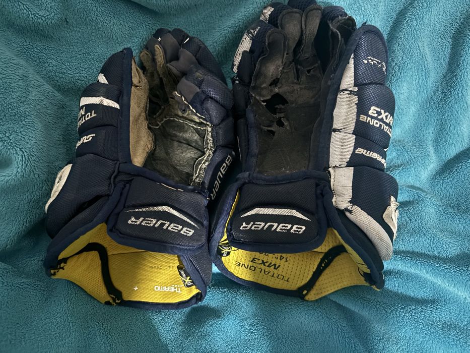 Хоккейные краги bauer