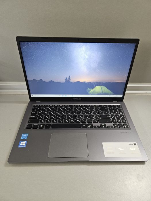 Asus X515M лаптоп