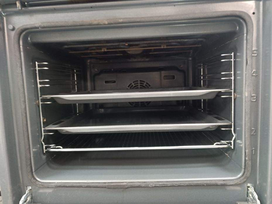 Фурна за вграждане Bosch