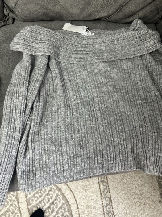 Продам кофты теплые