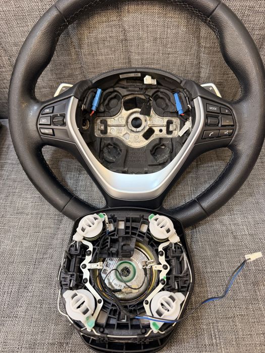 Volan Bmw complet cu padele BMW x3 f25 x4 f26 f30 f31 f32 f34 f36