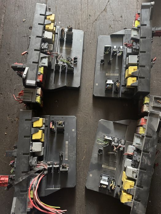 Спринтер Блок Предохранитель w901 w906