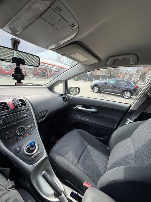 Toyota Auris 2011 1.8 Hybrid