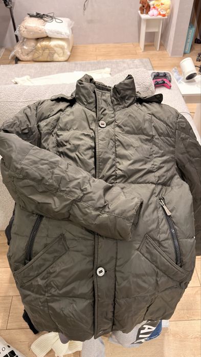 Продам Зимнюю куртку