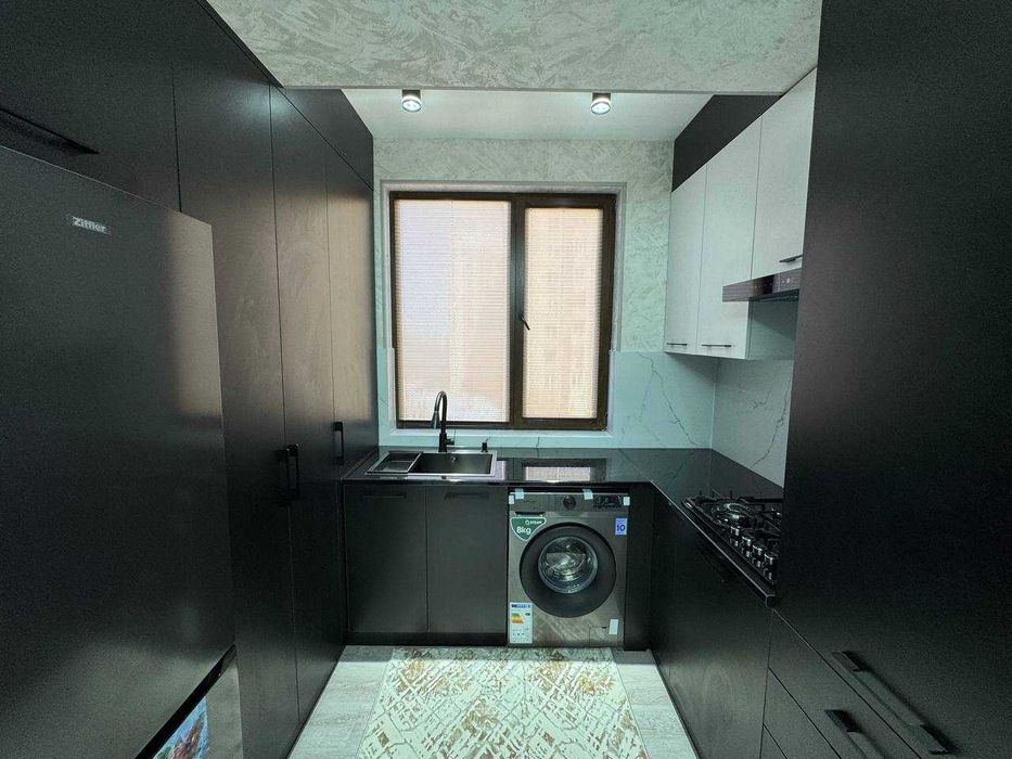 Продаётся 3х комнатная квартира с развитой инфраструктурой и лифтом