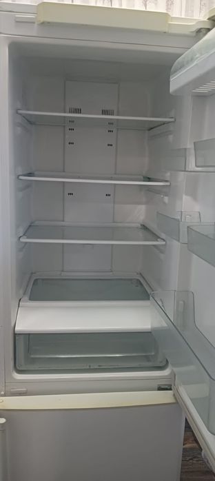 Холодильник сатылады