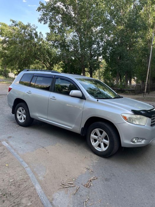Продам Toyota Highlander