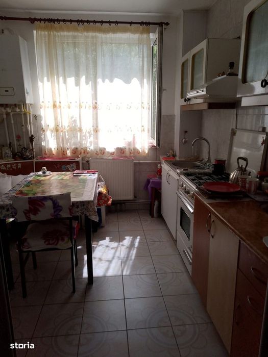 De Vanzare Apartament cu 2 camere zona Hipodrom