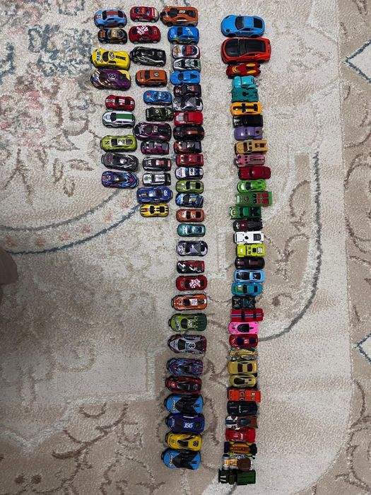 Продам машинку в хорошем состоянии