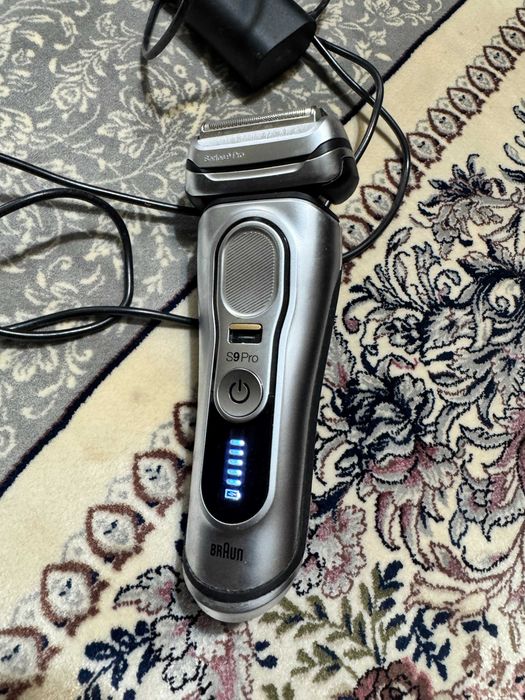 Aparat barbierit  Braun seria 9 s9 pro