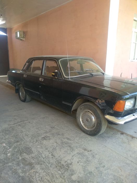 Sotiladi Volga 2410